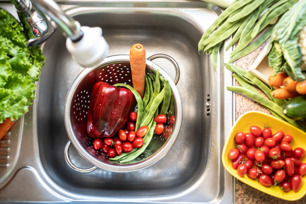 can grease clog a garbage disposal and cause a burning smell