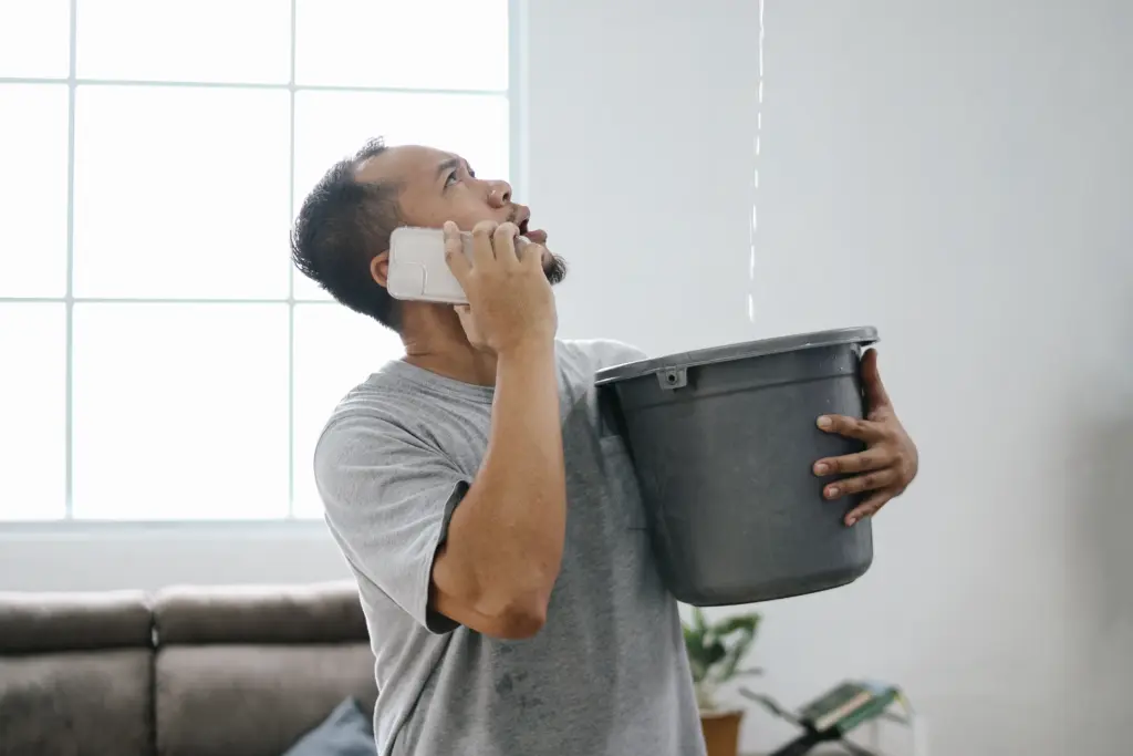 Who To Call For Water Leak In Wall Icon Home Inspectors (5)
